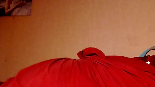 Snapshot of GloriaUpperLove chatting on 11-10-25, 06:12 GloriaUpperLove online show from 11-10-25, 06:12