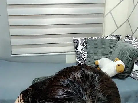 Kwendall online show from 11-18-25, 05:17