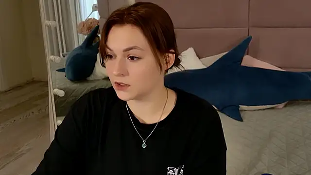 KirraMoss online show from 06-15-26, 12:51