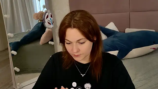 KirraMoss online show from 07-30-26, 08:02