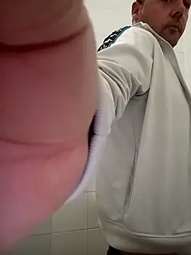 Romaeterna  online show from 10-20-25, 04:51