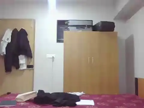 nick2445 online show from 02-10-26, 02:54