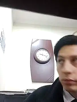 Carriata larry online show from 10-24-25, 02:19