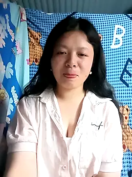 lisa-bae00 online show from 05-02-26, 12:10