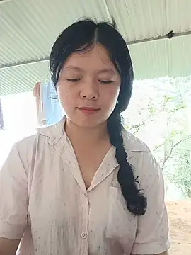 lisa-bae00 online show from 05-18-26, 04:07