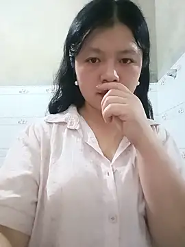 lisa-bae00 online show from 05-24-26, 12:32