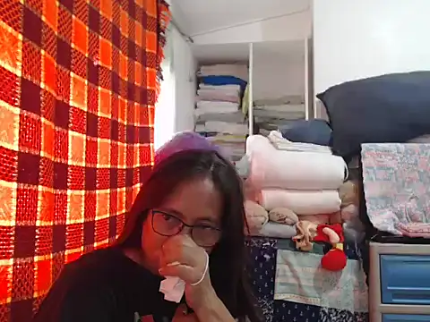 Kinkybela2025 online show from 11-30-25, 12:25