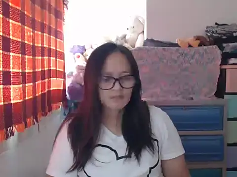 Kinkybela2025 online show from 02-05-26, 01:32