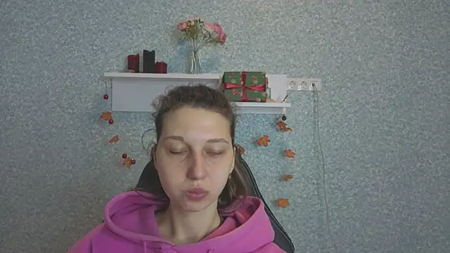 CuteEllii online show from 01-13-26, 05:24