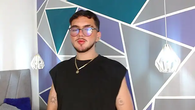 Zac Golden online show from 10-22-25, 05:30