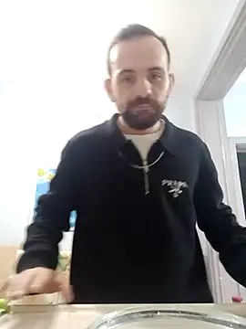 lazzzz09 online show from 10-25-25, 03:18