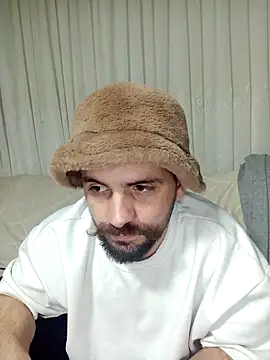 lazzzz09 online show from 12-16-25, 08:36