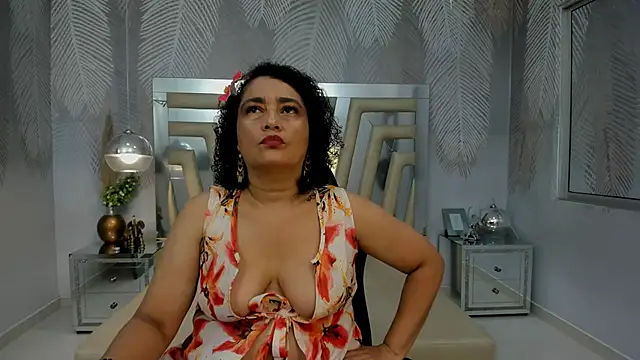 Bianca Millf online show from 04-11-26, 04:17