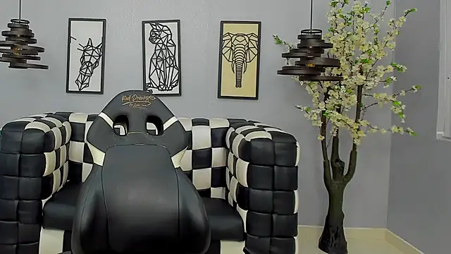 Bianca Millf online show from 04-12-26, 03:55