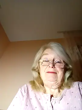 AmyLove353 online show from 12-20-25, 09:55