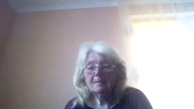 AmyLove353 online show from 05-18-26, 04:51