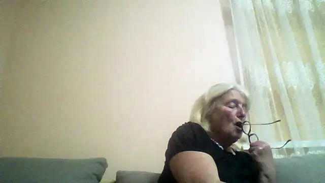 AmyLove353 online show from 06-17-26, 08:21