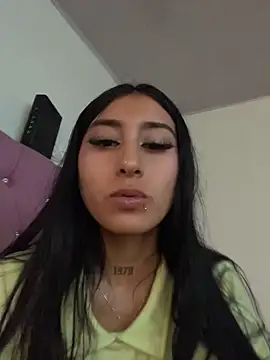 Violeet-Smith online show from 04-16-26, 10:23