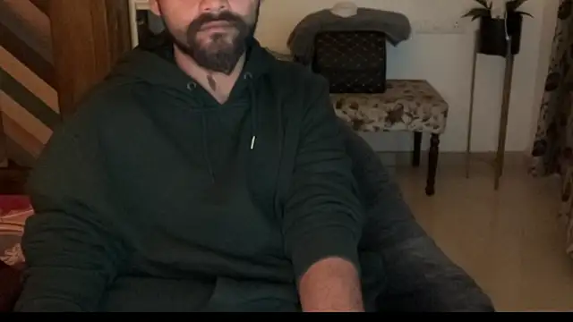 Snapshot of MakeMeAwareAah chatting on 01-06-26, 05:38 MakeMeAwareAah online show from 01-06-26, 05:38