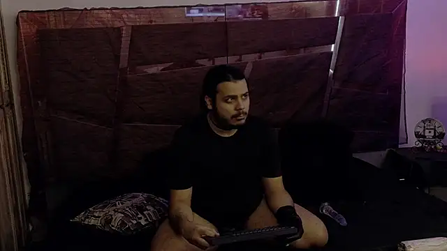 Snapshot of DemienMdivani chatting on 11-20-25, 05:18 DemienMdivani online show from 11-20-25, 05:18