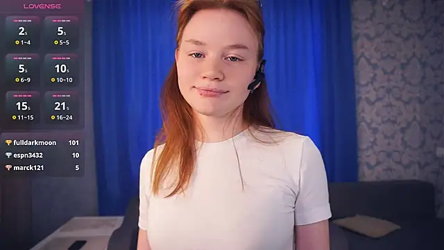 KarlynGow online show from 12-15-25, 07:12