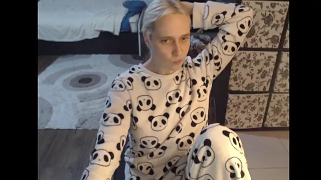 Lucky-Sweet Bb online show from 10-27-25, 04:00