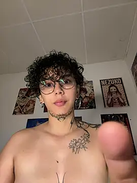 Snapshot of Abby_Evanns1 chatting on 05-17-26, 02:13 Abby Evanns1 online show from 05-17-26, 02:13