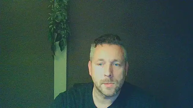 Snapshot of Woody_Longbong chatting on 10-26-25, 05:41 Woody Longbong online show from 10-26-25, 05:41