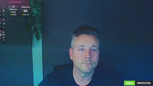 Snapshot of Woody_Longbong chatting on 11-16-25, 02:33 Woody Longbong online show from 11-16-25, 02:33