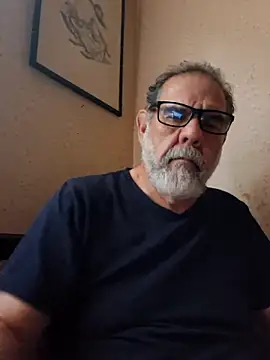 Snapshot of pena633 chatting on 05-09-26, 12:16 pena633 online show from 05-09-26, 12:16
