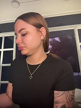 Beella1  online show from 11-29-25, 11:57