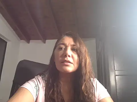 headerkika online show from 11-08-25, 02:34