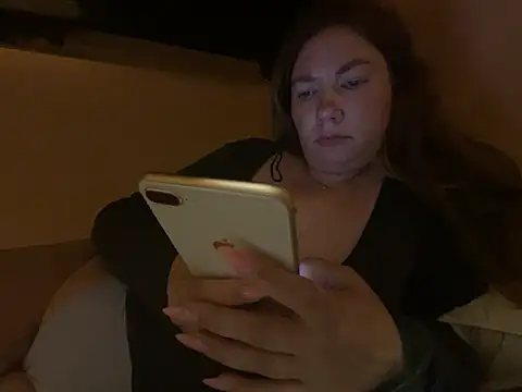 Snapshot of Kiti_hot_baby chatting on 07-19-26, 03:16 Kiti hot baby online show from 07-19-26, 03:16