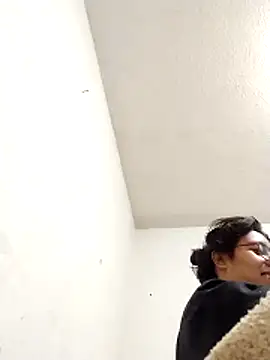 Chicattoo69 online show from 12-03-25, 07:12