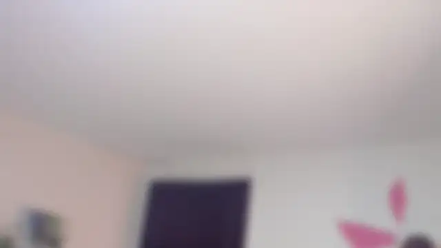 Snapshot of YariRose chatting on 05-09-26, 02:44 YariRose online show from 05-09-26, 02:44