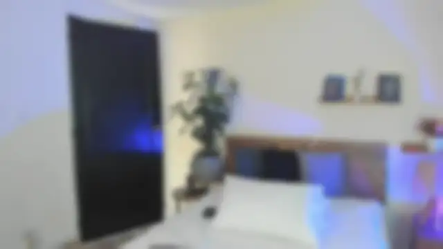 Snapshot of YariRose chatting on 05-31-26, 03:41 YariRose online show from 05-31-26, 03:41