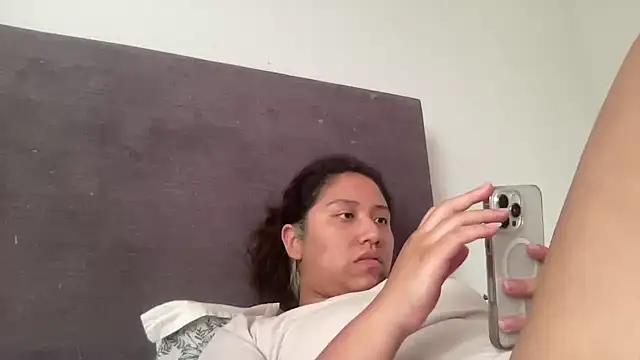 Kmiii21 online show from 02-03-26, 06:57