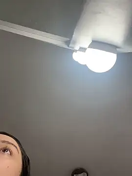 Selena Roa online show from 11-08-25, 01:22