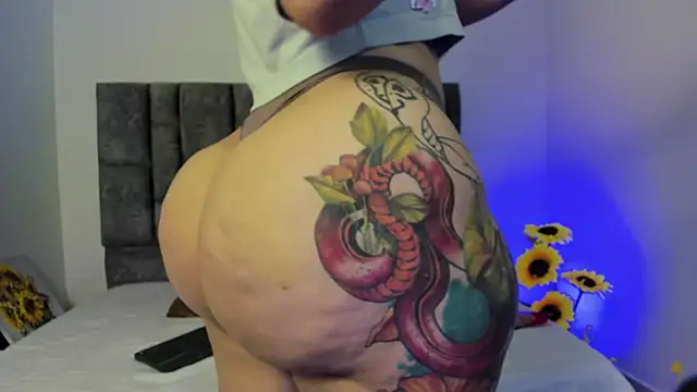 miah storm online show from 10-23-25, 05:29