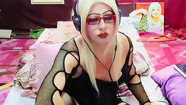 Snapshot of horni4luv chatting on 04-21-26, 01:42 horni4luv online show from 04-21-26, 01:42