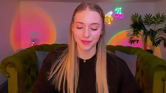 sassy cutie online show from 12-02-25, 06:08