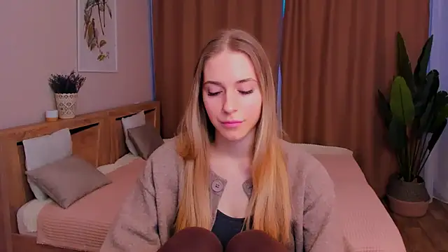 sassy cutie online show from 02-19-26, 03:41