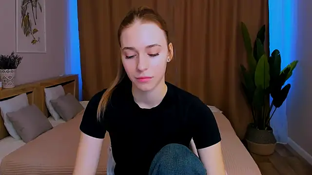 sassy cutie online show from 03-06-26, 07:16