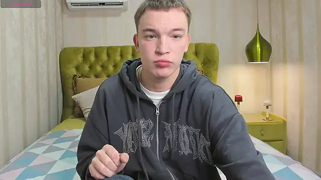 Derek Banville online show from 11-12-25, 12:38