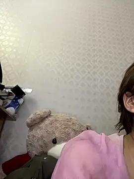 kitty-20x online show from 12-15-25, 01:15