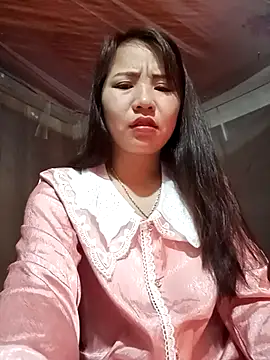 -Lanaa- online show from 12-18-25, 05:08