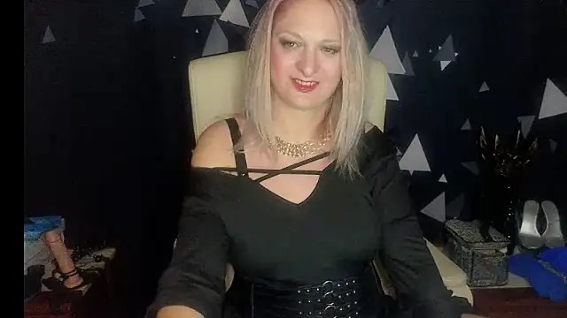 Snapshot of MonicaMis chatting on 12-04-25, 04:05 MonicaMis online show from 12-04-25, 04:05