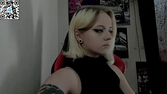 Holy Mistress S online show from 07-18-26, 10:19