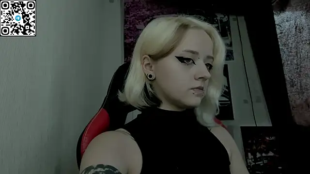 Holy Mistress S online show from 07-26-26, 09:27