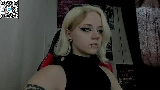 Holy Mistress S online show from 07-28-26, 09:04